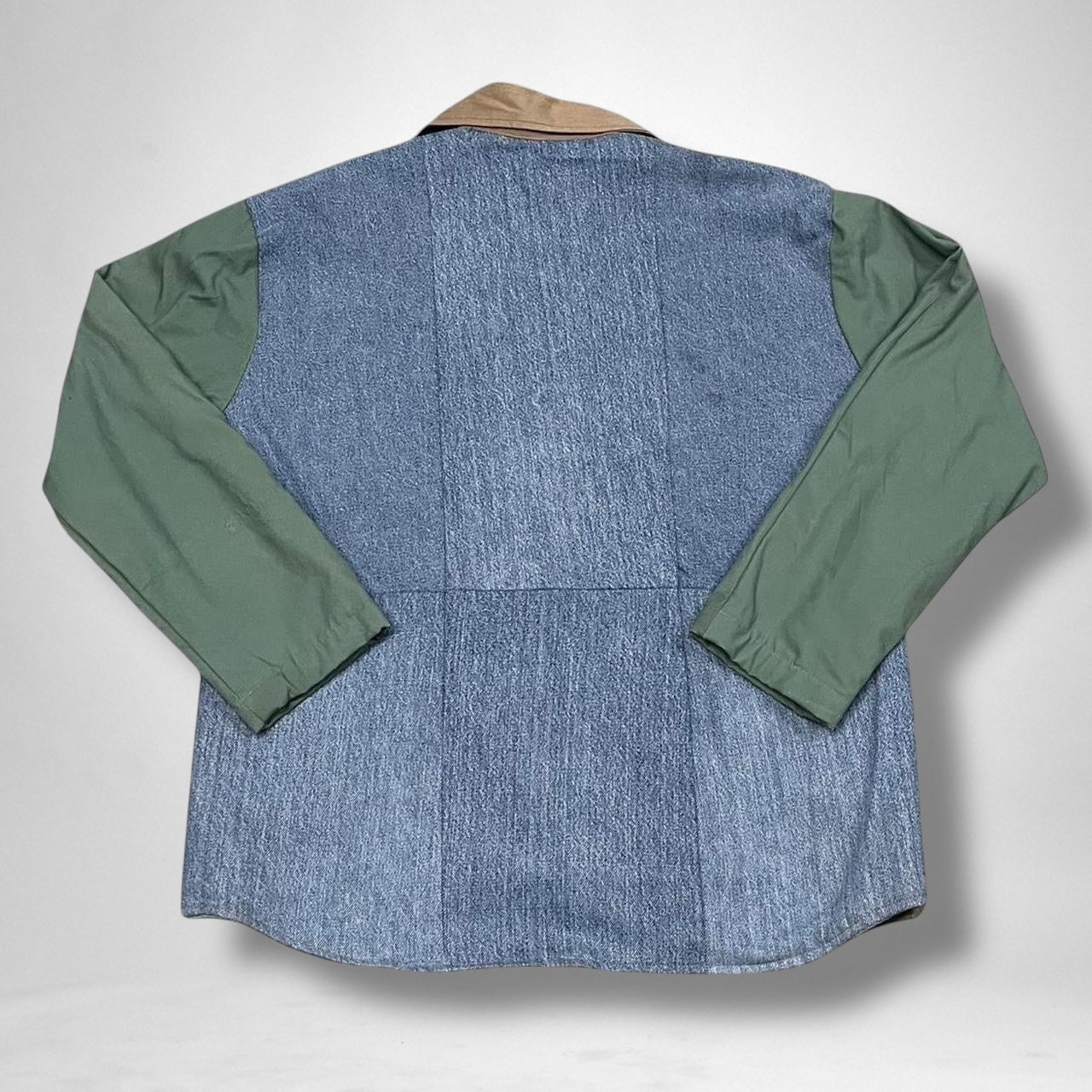 Reworked Carhartt Jacket – One-of-a-Kind Vintage Piece with Urban Edge