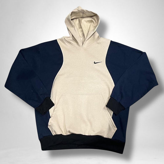 reworked-nike-hoodie-beige-navy-vintage-streetwear