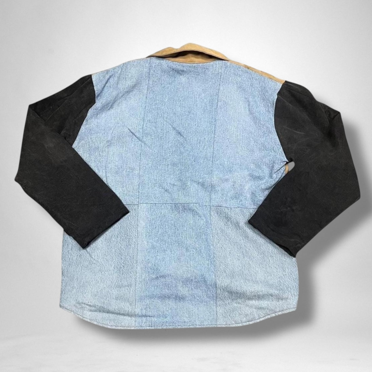 Reworked Carhartt Jacket – Vintage Workwear with Modern Streetwear Style