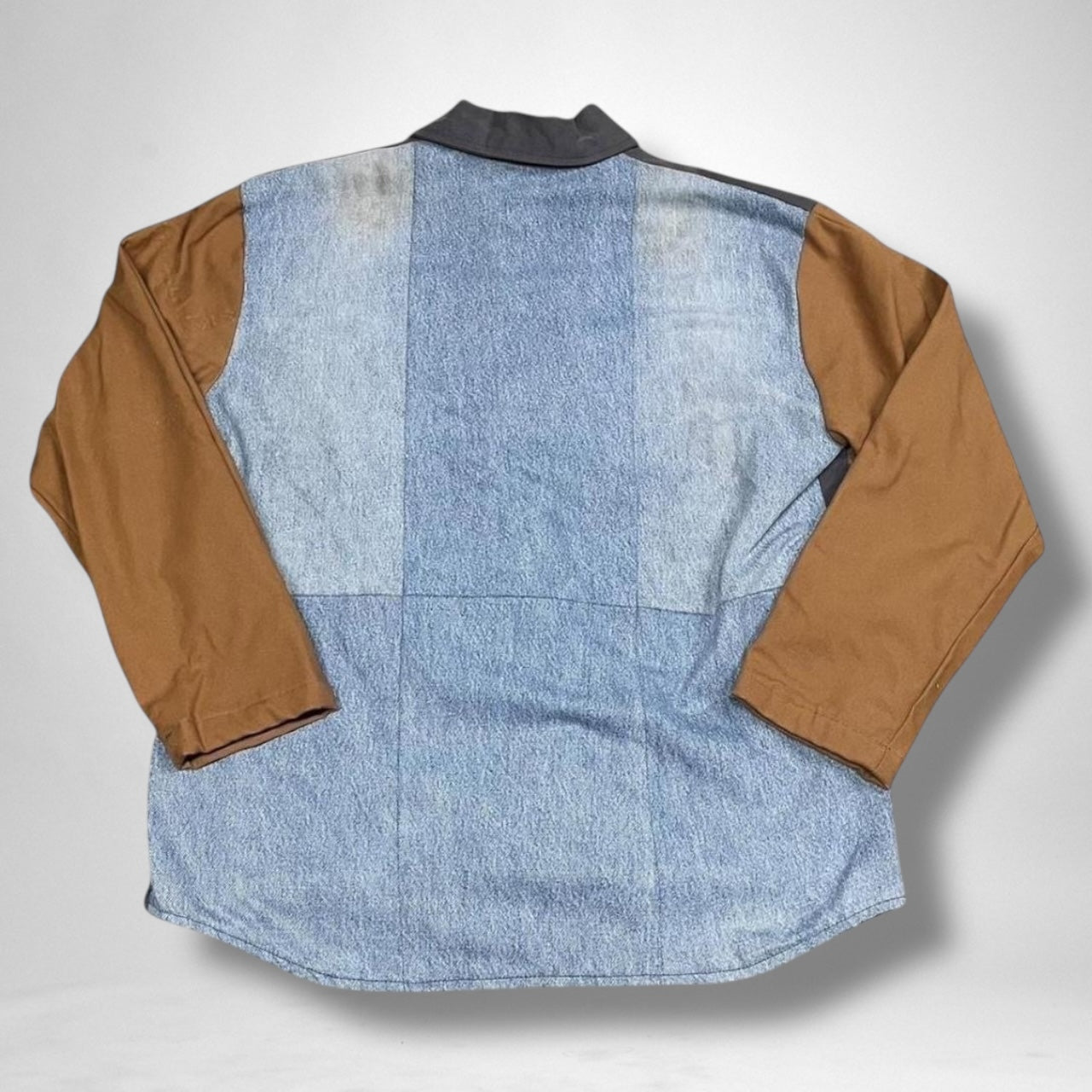Upcycled Carhartt Jacket – Handcrafted Vintage Workwear with a Modern Twist