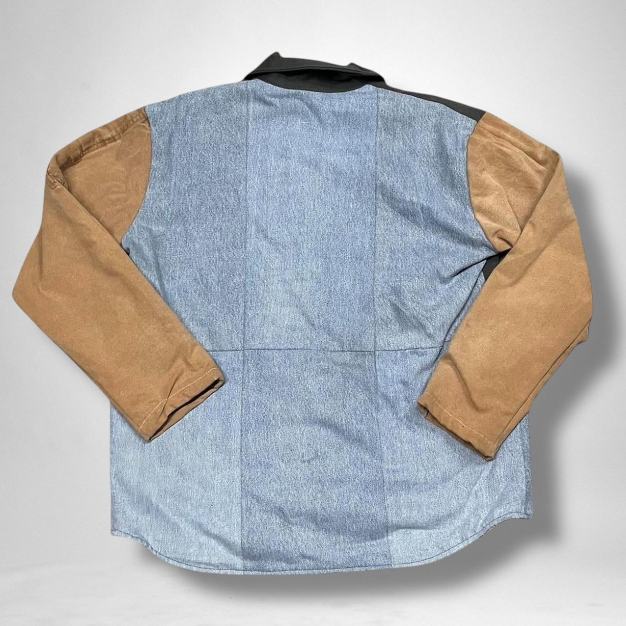 Reworked Carhartt Jacket – Authentic Vintage with Bold Custom Design